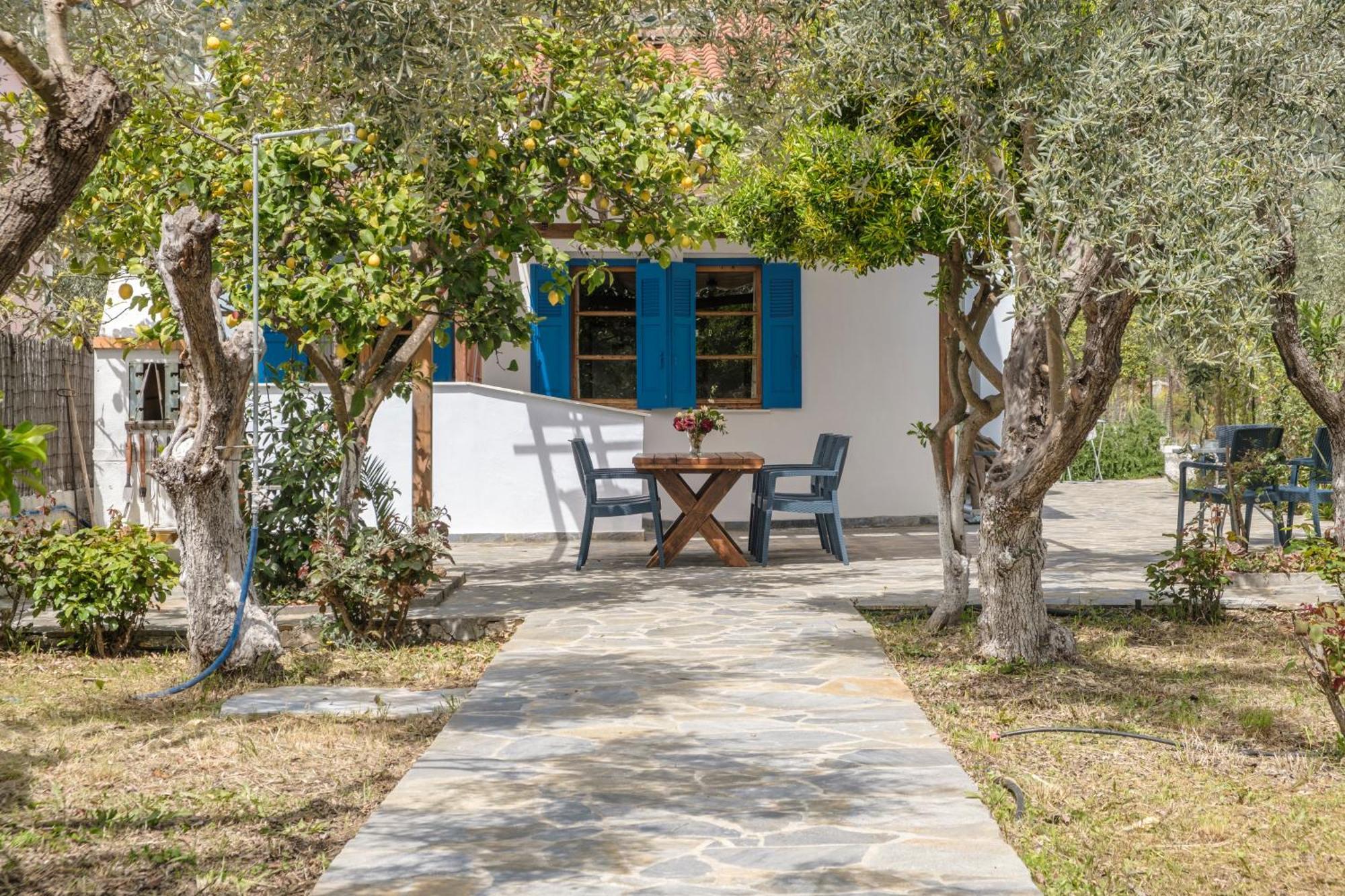 Seaside Resort Kritharia  Exterior photo